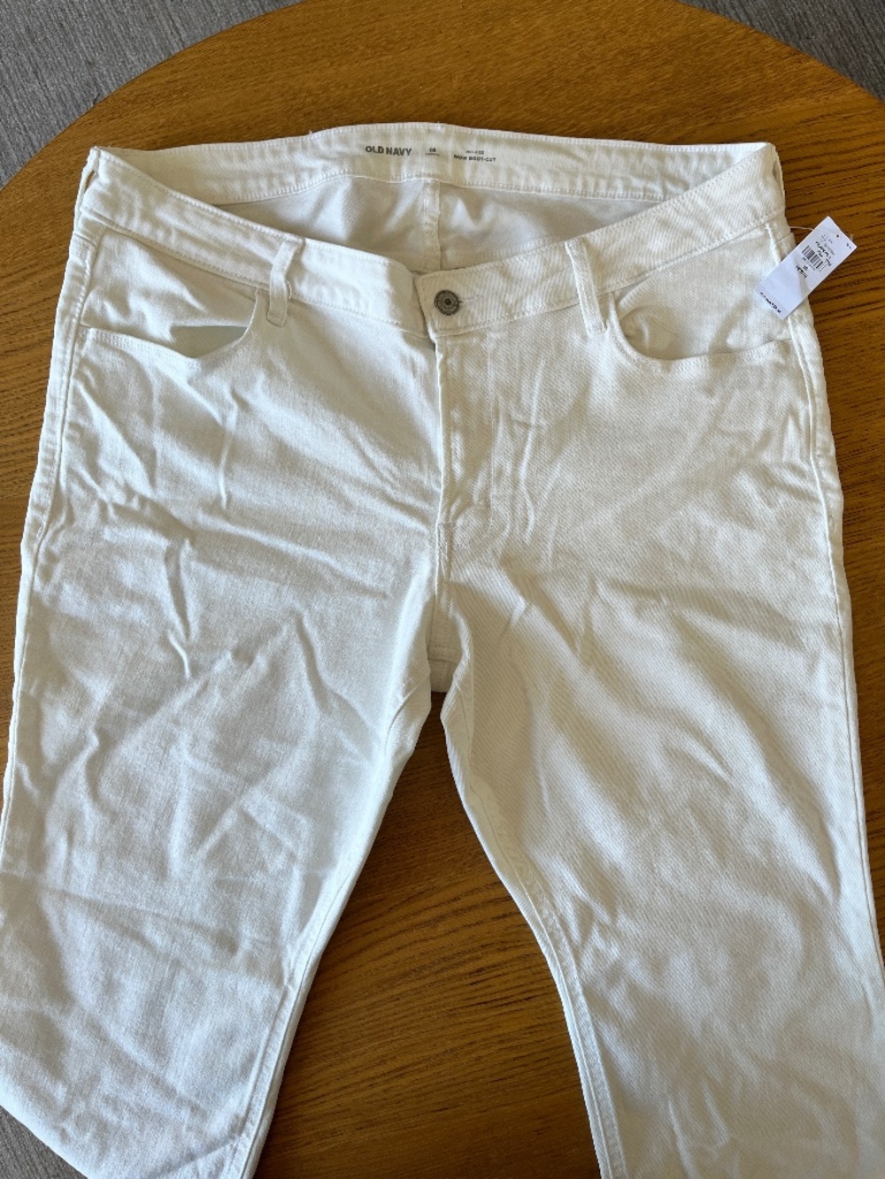 NWT 16P Old Navy Mid-Rise WOW Boot-cut White Jeans
